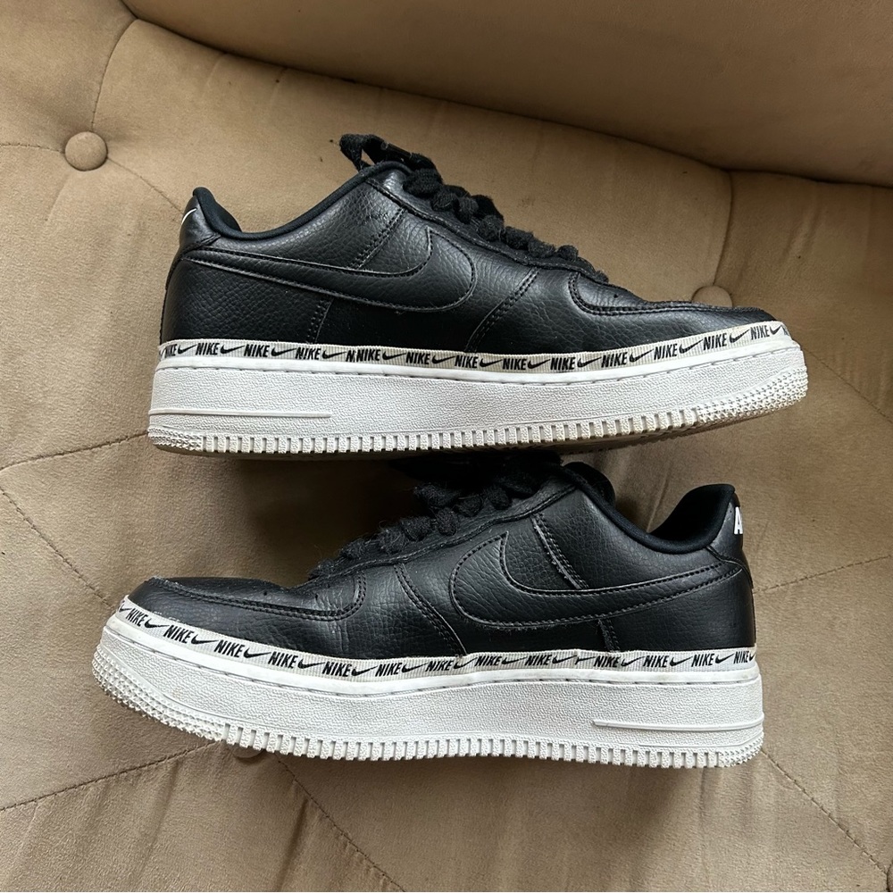 Nike Air Force 1 Low Women's 9.5 Black White Sneakers